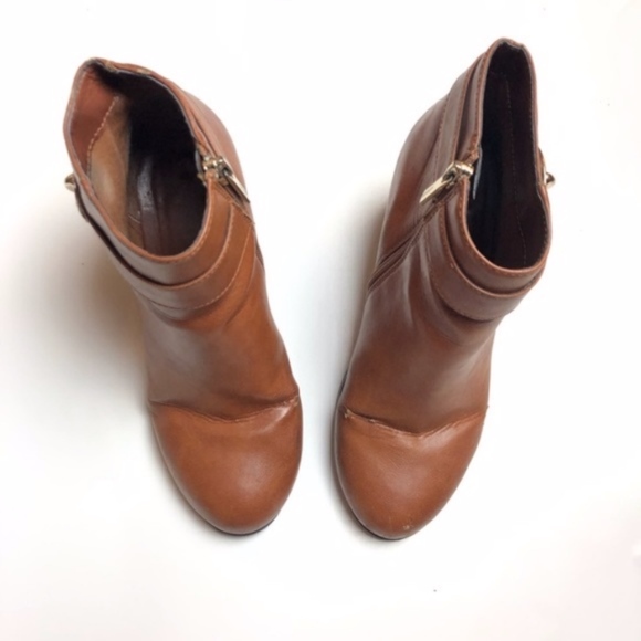 TOPSHOP Cognac Brown Faux Leather Ankle Boots - Picture 2 of 7